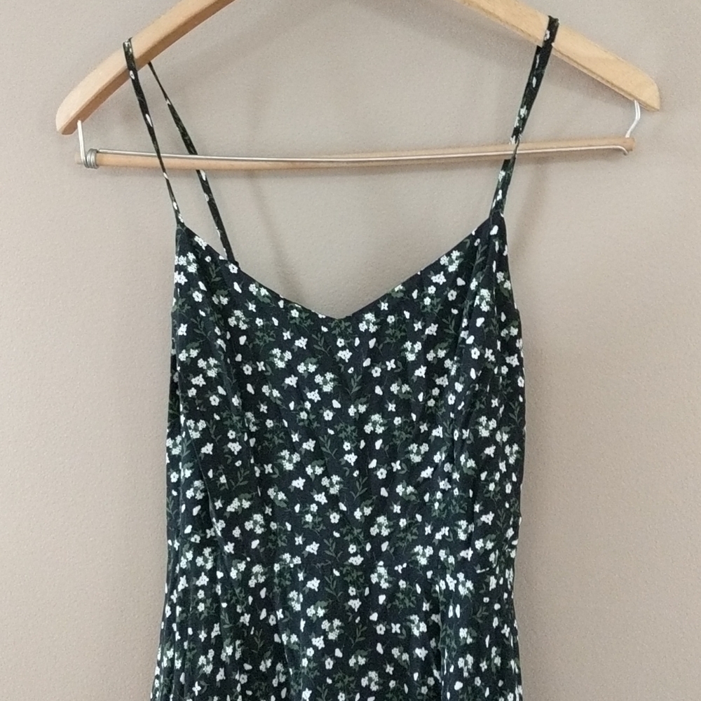 Old Navy Spaghetti Strap Women's Floral Mini Dress - Picture 4 of 12